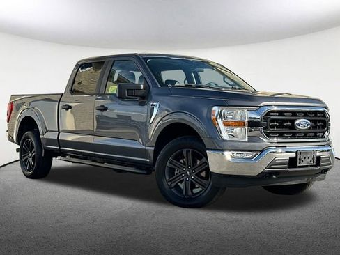 Used 2022 Ford F150 XLT image 2