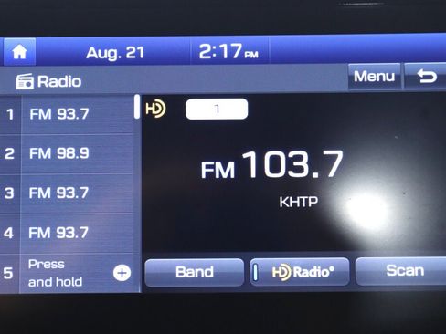 Used 2020 Hyundai Santa Fe Limited FWD image 16