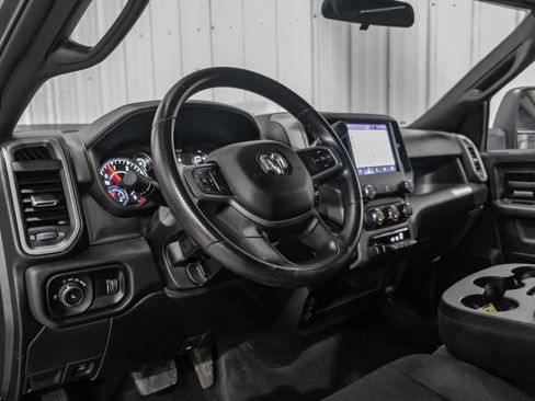 Used 2024 RAM 3500 Tradesman w/ Chrome Appearance Group image 14