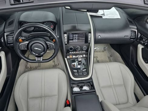 Used 2014 Jaguar F-TYPE S image 10