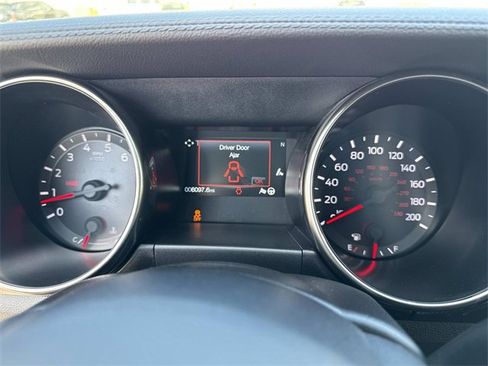 Used 2019 Ford Mustang Shelby GT350 w/ Technology Package image 27