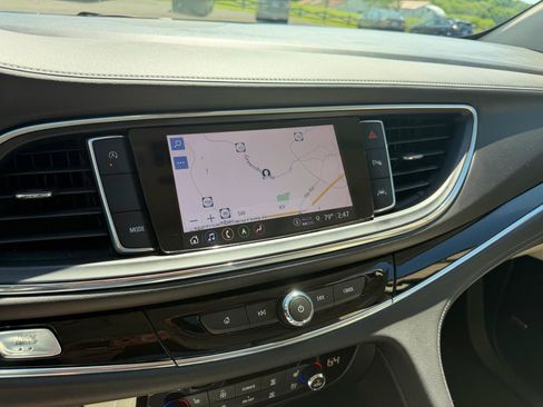 Used 2022 Buick Enclave Avenir w/ Avenir Technology Package FWD image 16