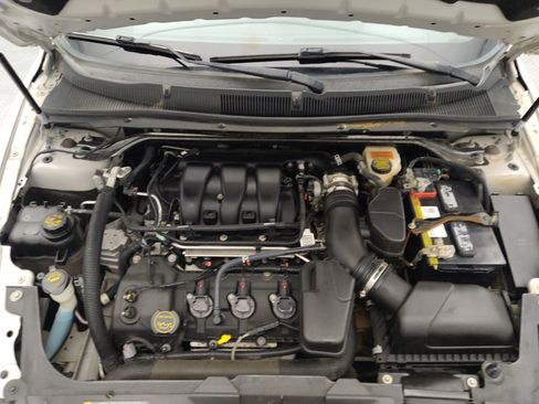 Used 2016 Ford Taurus Limited FWD image 30