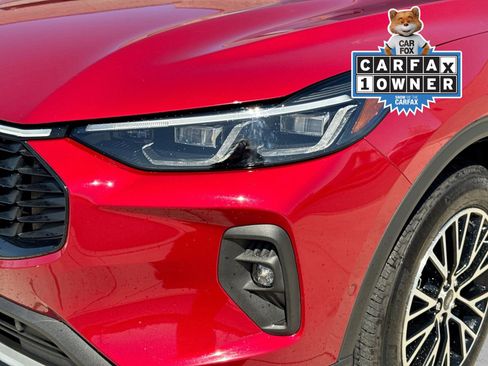 Certified 2023 Ford Escape SE w/ PHEV Premium Package image 9