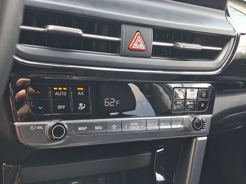 Certified 2024 Kia Seltos S AWD/4WD image 15