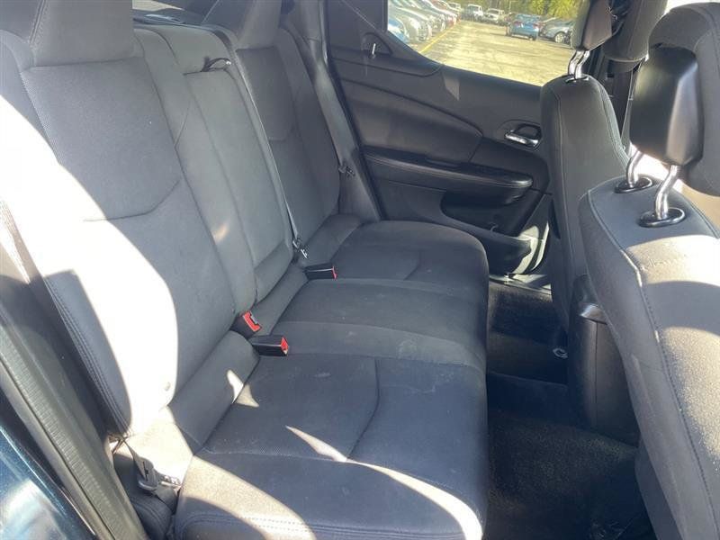 Used 2012 Dodge Avenger SE FWD image 13