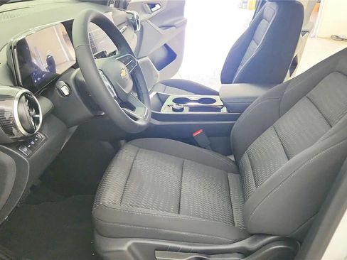 New 2026 Chevrolet Equinox LT AWD/4WD image 23