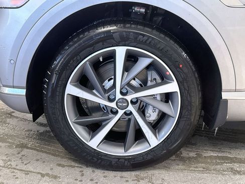 Used 2025 Genesis GV80 2.5T Advanced image 9