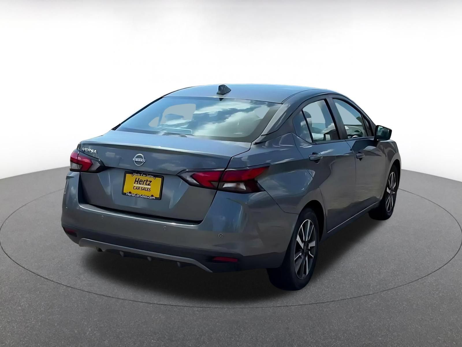 Used 2025 Nissan Versa SV FWD image 13