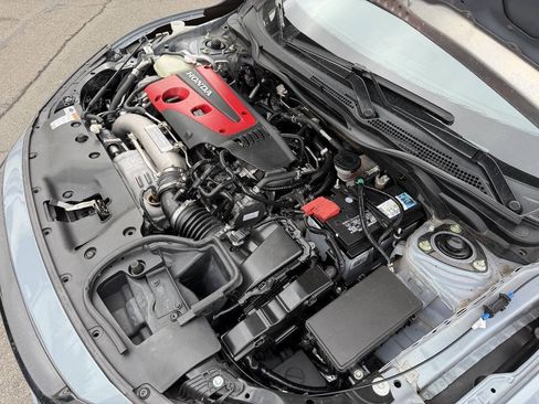 Used 2019 Honda Civic Type R image 13