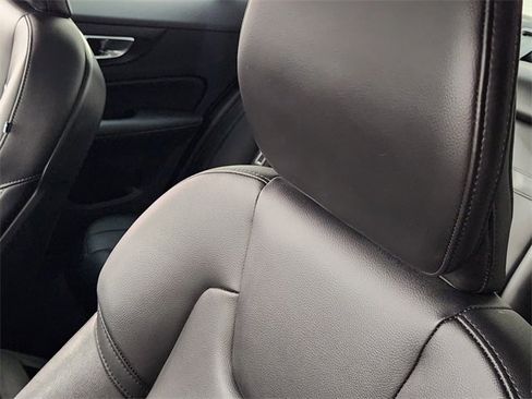 Used 2024 Volvo S60 B5 Core image 15