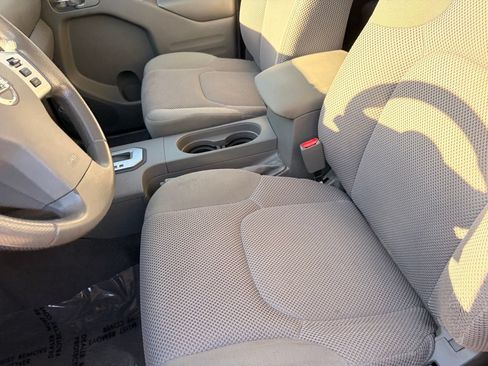 Certified 2020 Nissan Frontier SV RWD image 20