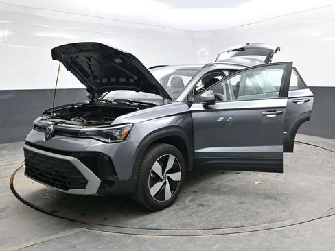 Used 2025 Volkswagen Taos S image 42