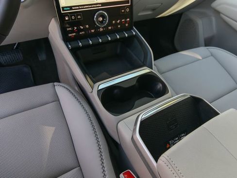 Used 2026 GMC Terrain Denali image 21