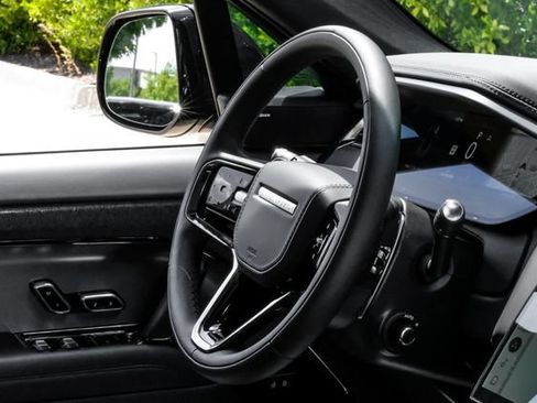 New 2026 Land Rover Range Rover Sport Dynamic SE AWD/4WD image 21