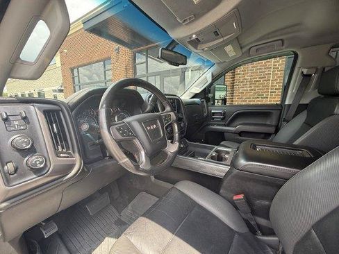 Used 2018 GMC Sierra 2500 SLT w/ Duramax Plus Package AWD/4WD image 21