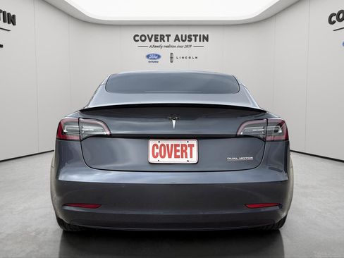 Used 2022 Tesla Model 3 Performance image 4