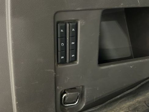 Used 2018 Ford Expedition Limited w/ Equipment Group 302A AWD/4WD image 38