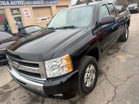Used 2011 Chevrolet Silverado 1500 LT w/ All-Star Edition image 2