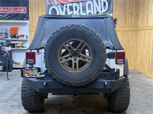 Used 2012 Jeep Wrangler Unlimited Sport w/ Connectivity Group AWD/4WD image 7
