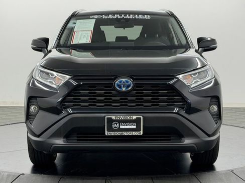 Used 2021 Toyota RAV4 XLE w/ Carpet Mat Package (TMS) AWD/4WD image 6