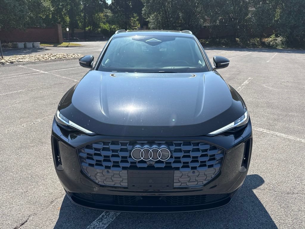 Used 2025 Audi Q5 Premium AWD/4WD image 3