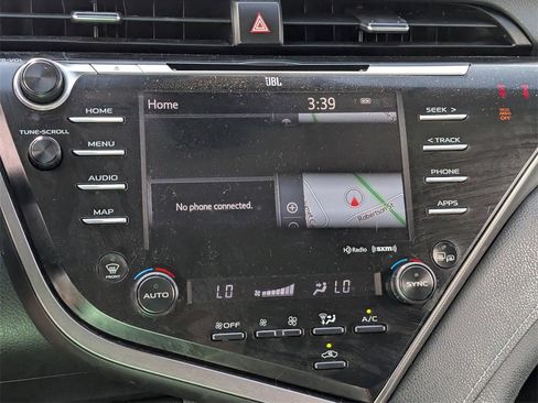 Used 2020 Toyota Camry XSE image 26