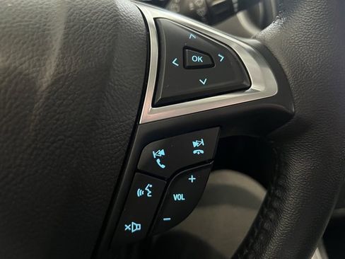 Used 2023 Ford Edge Titanium image 15