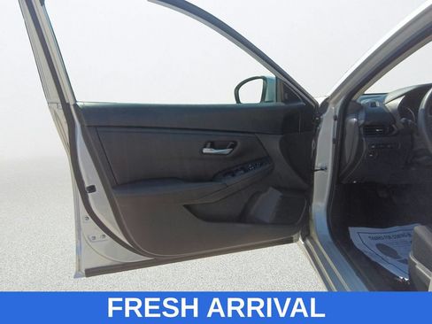 Used 2023 Nissan Sentra S FWD image 17