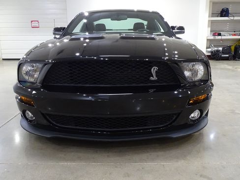 Used 2007 Ford Mustang Shelby GT500 RWD image 24