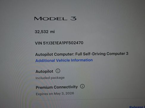 Used 2023 Tesla Model 3 Standard Range image 21