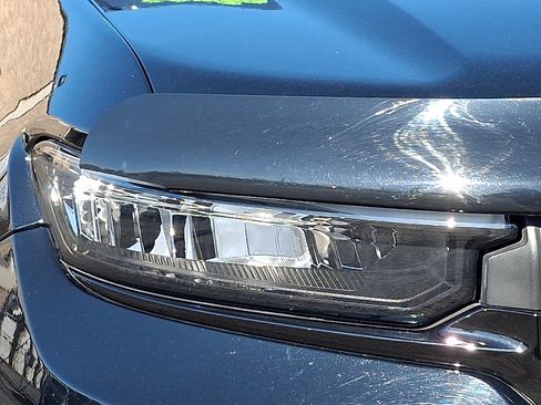 Used 2023 Jeep Grand Cherokee Altitude image 10