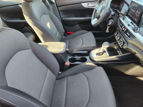 Certified 2024 Kia Forte LXS w/ LXS Technology Package image 14