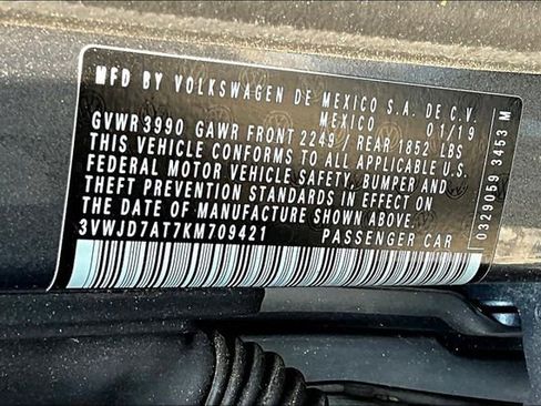 Used 2019 Volkswagen Beetle 2.0T SE image 31