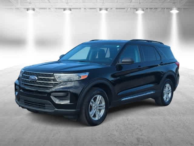 Used 2023 Ford Explorer XLT AWD/4WD image 4
