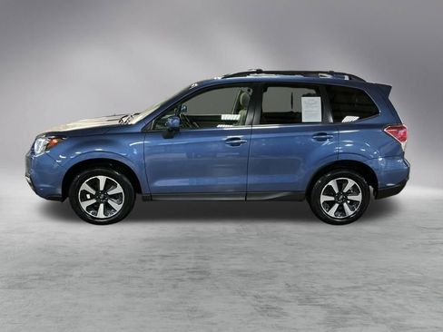 Used 2017 Subaru Forester 2.5i Limited image 2