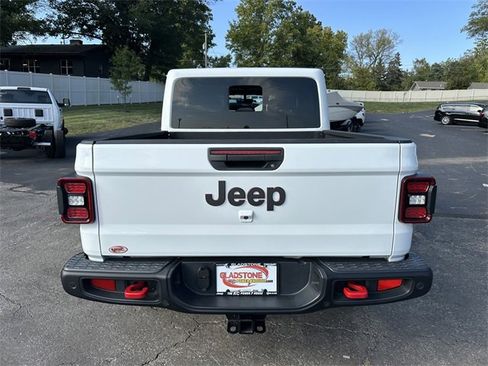 Used 2021 Jeep Gladiator Rubicon image 7