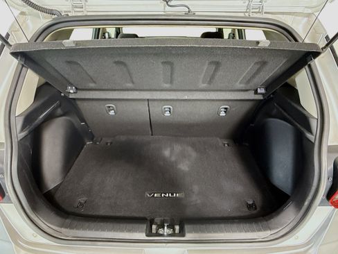 Used 2024 Hyundai Venue SEL image 31