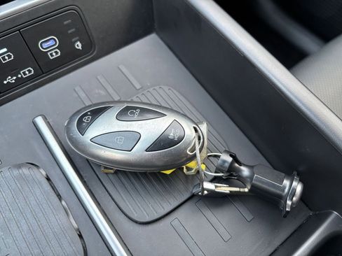 Used 2025 Hyundai Santa Fe SEL image 24