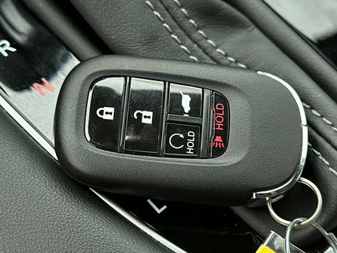 Used 2024 Honda HR-V EX-L image 28