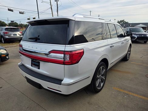 Used 2018 Lincoln Navigator L Reserve w/ Technology Package AWD/4WD image 5