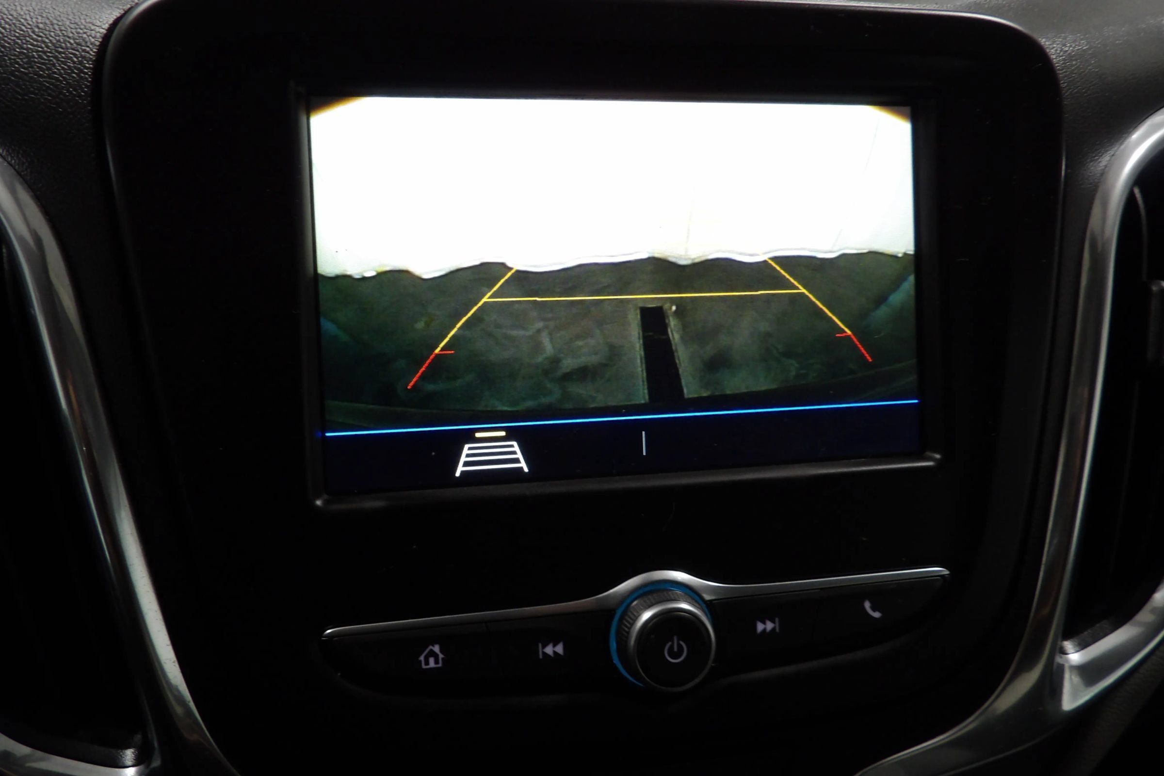 Used 2019 Chevrolet Equinox LS w/ LS Convenience Package FWD image 15