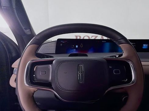 New 2026 Lincoln Navigator Black Label AWD/4WD image 12