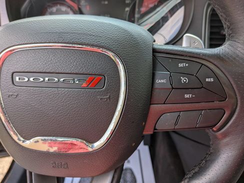 Used 2017 Dodge Charger R/T w/ Plus Group RWD image 45