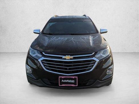Used 2019 Chevrolet Equinox Premier image 2