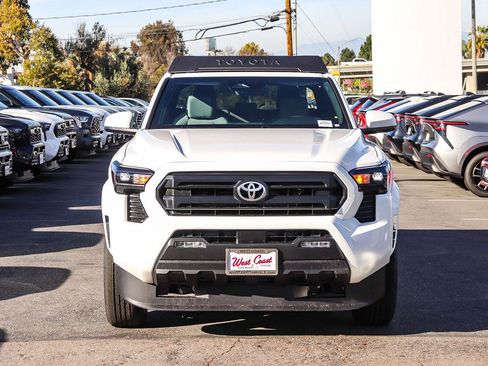 Used 2026 Toyota Tacoma SR5 image 2