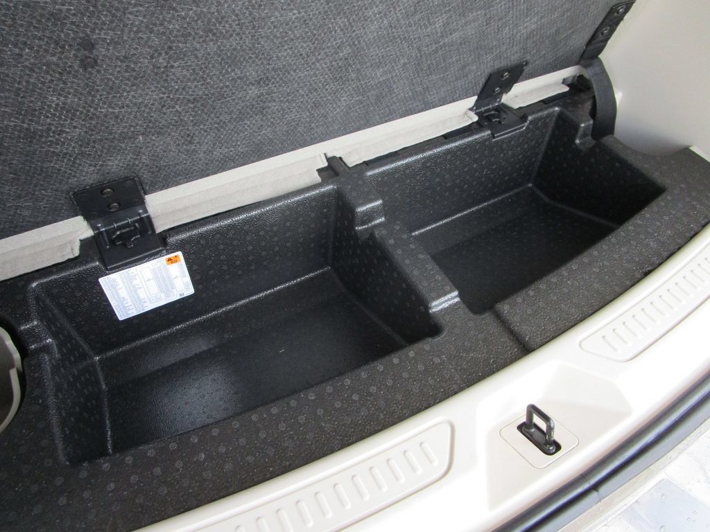 Used 2023 GMC Acadia Denali w/ Denali Ultimate Package FWD image 19