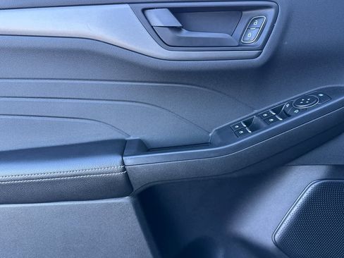 Used 2023 Ford Escape Active image 12