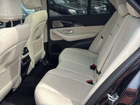 Used 2026 Mercedes-Benz GLE 580 4MATIC image 27