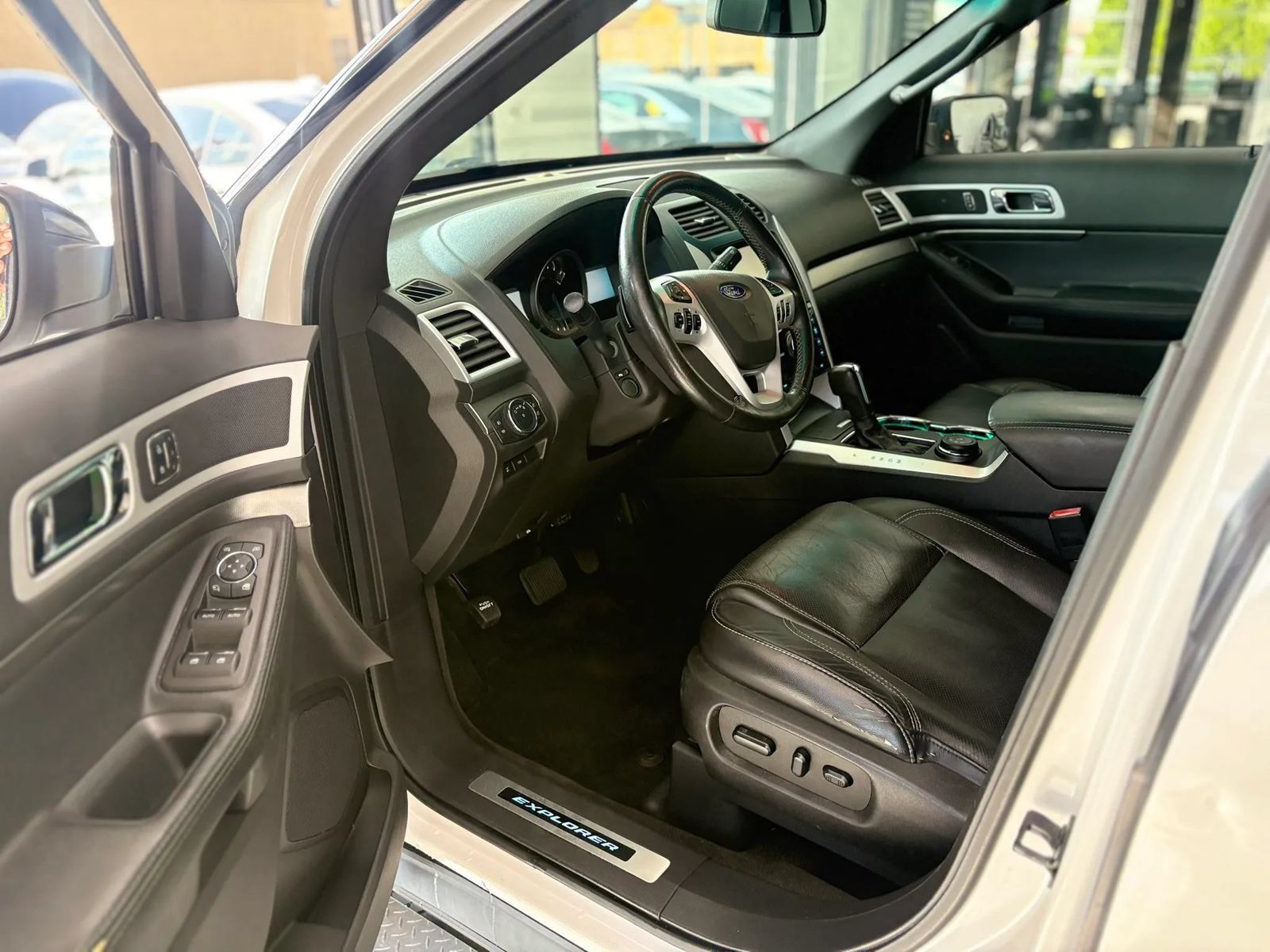 Used 2015 Ford Explorer Sport w/ Equipment Group 401A AWD/4WD image 6
